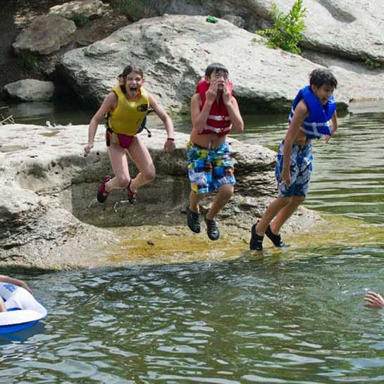McKinney-Falls-park-family-fun-at-river
